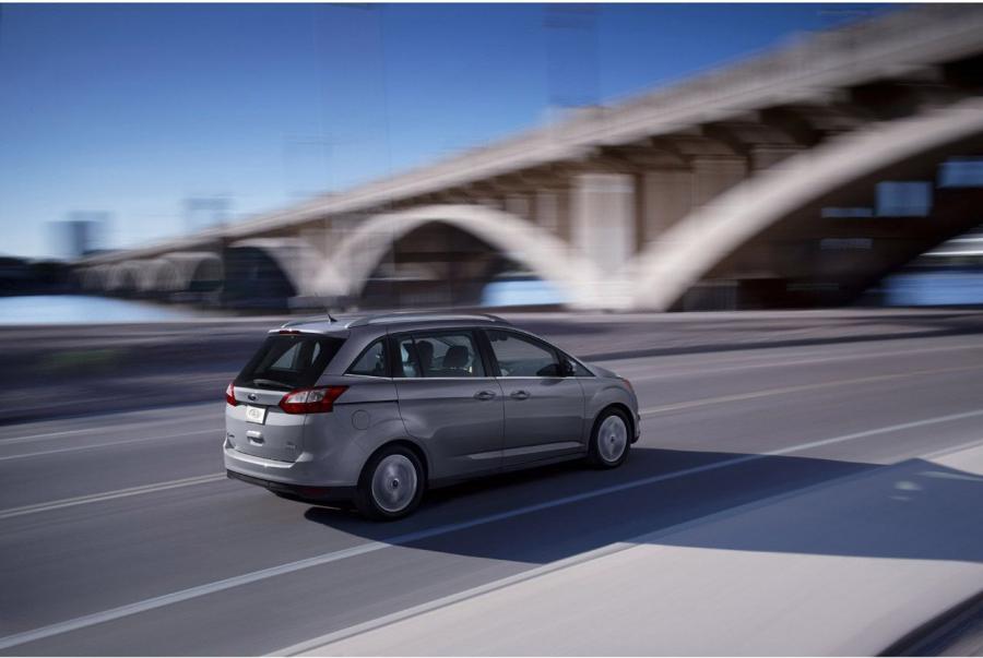  Ford C-Max 2012 года  (фото 4 из 43)